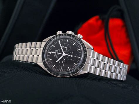 2021 omega speedmaster moonwatch